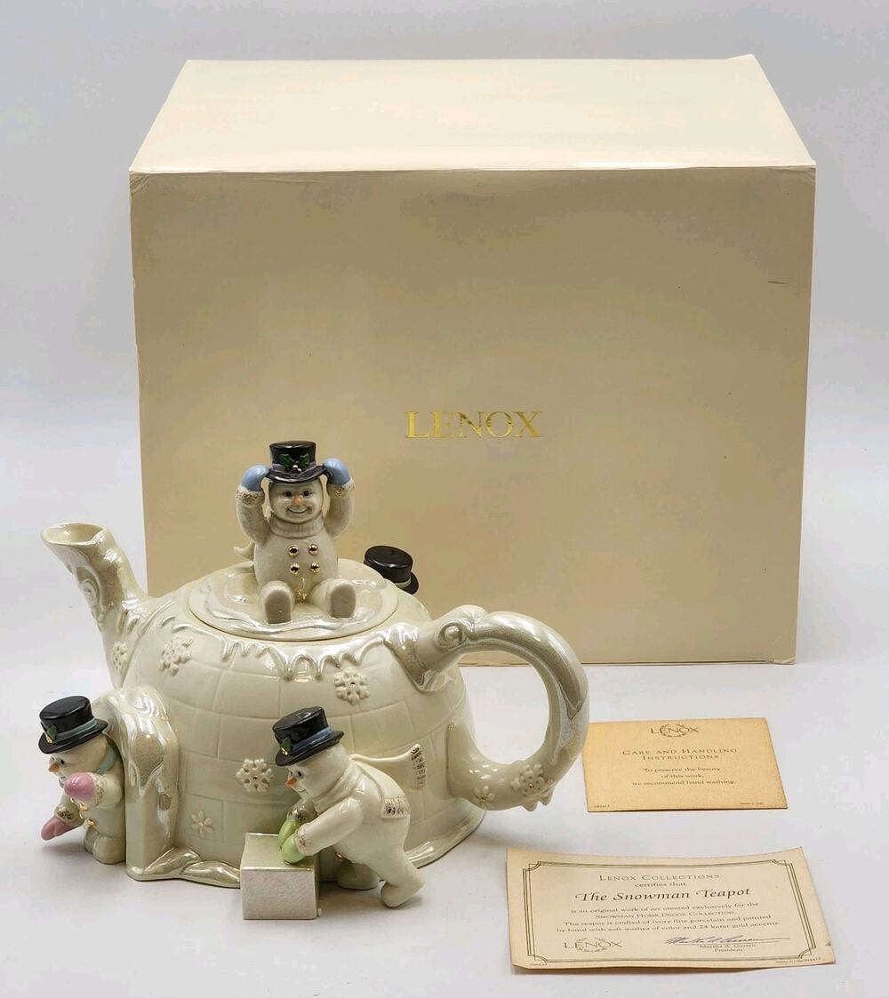Lenox The Snowman Teapot 2002 Ivory Porcelain 24 Karot Gold Accents Original Box
